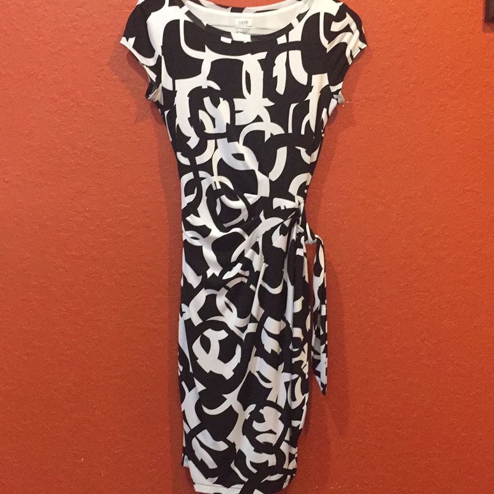 Cache white and black side tie dress